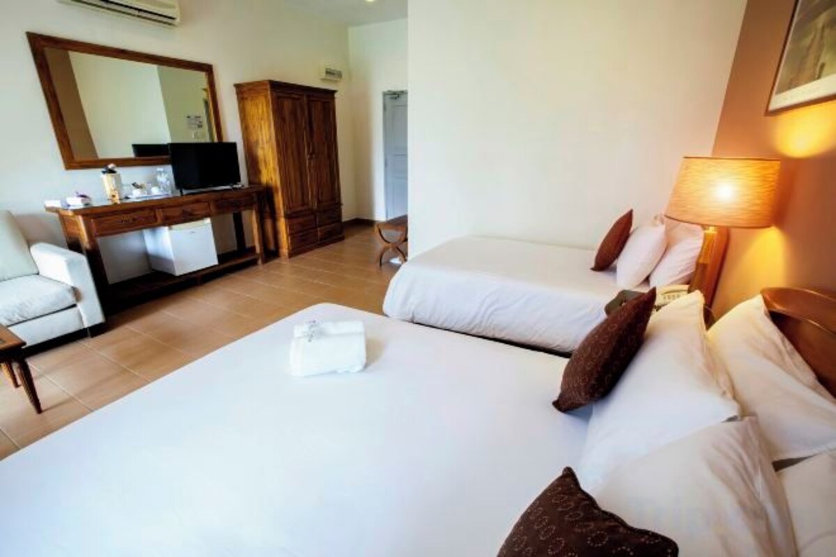 Chalet With Sea View Family