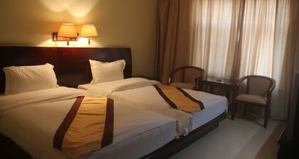 Royal Hotel Luang Namtha ' Huang Ching'