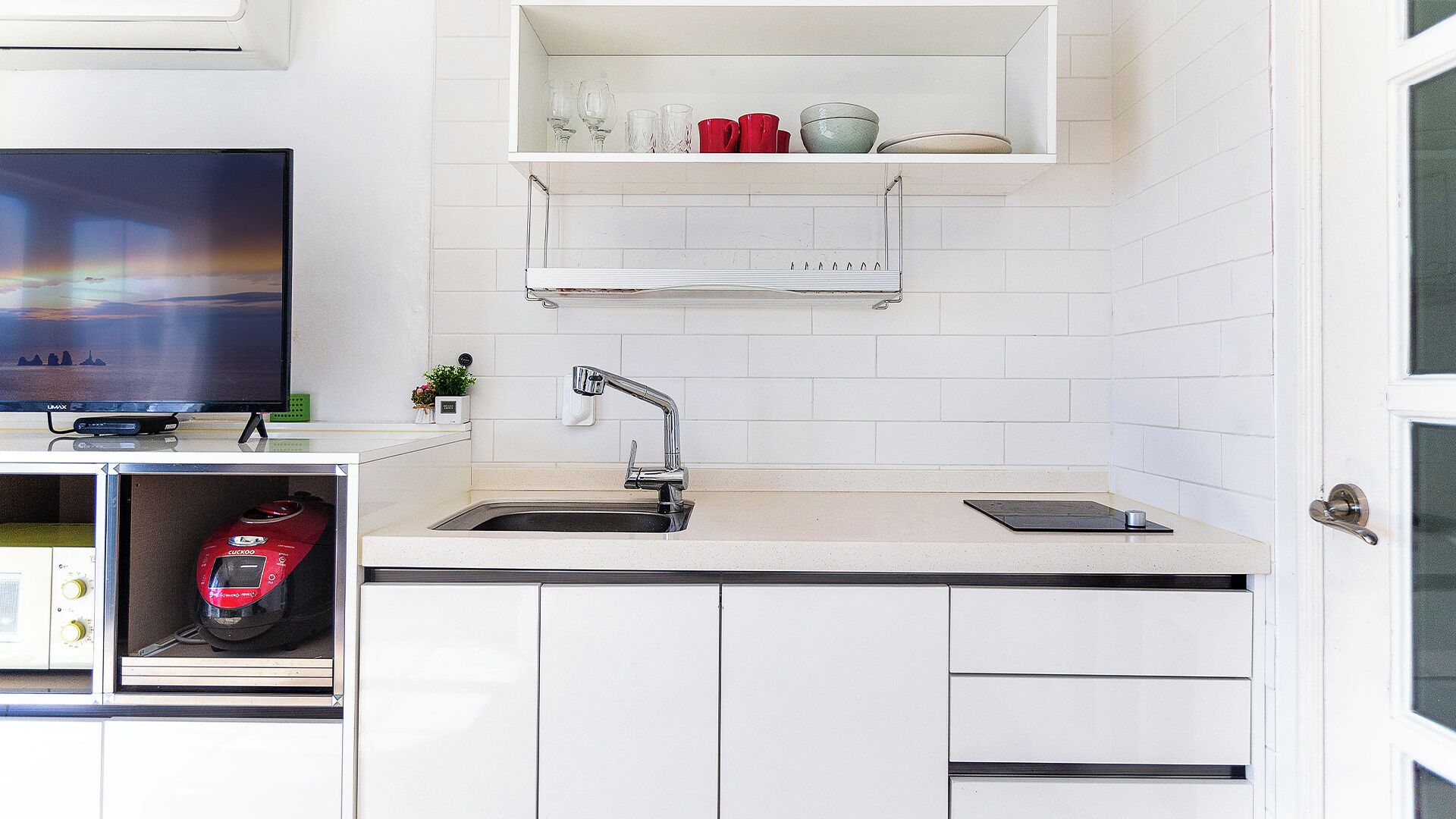 Room (Sun / Moon) - Randomly Assigned | Free WiFi