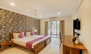 Room - Treebo Tryst Dona Paula (Panaji)