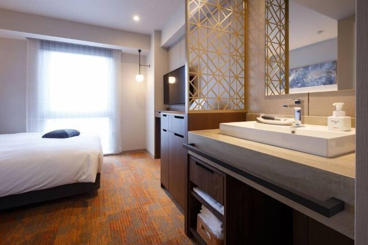In-room safe, blackout drapes, iron/ironing board (on request)