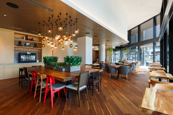 Daily buffet breakfast (JPY 2300 per person)