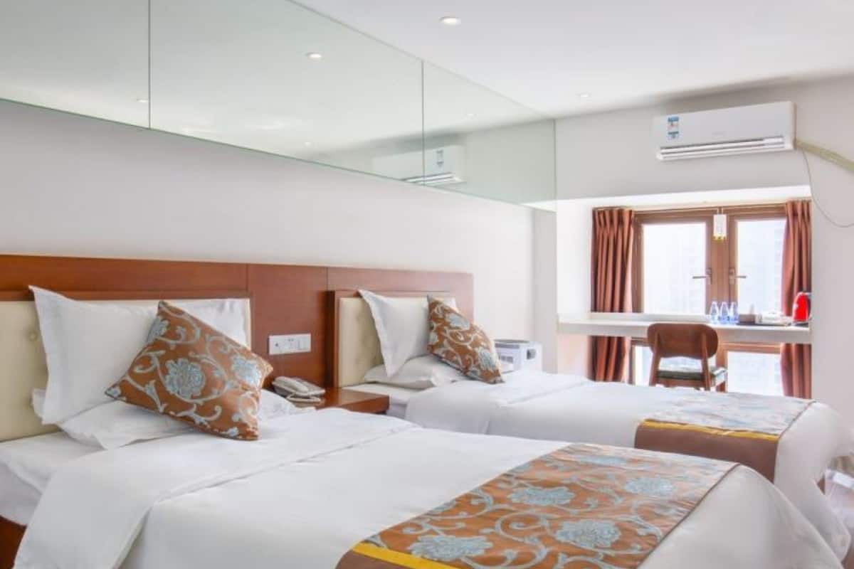 Triple Room (Mainland Chinese Citizen Only) | Free WiFi, bed sheets