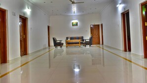 Unclassified image, 4 of 30, button - Yelagiri Farm House (Tirupattur)
