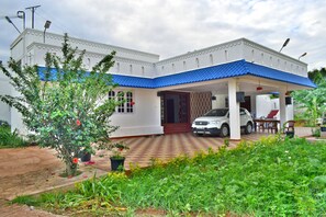 Front of property - Yelagiri Farm House (Tirupattur)