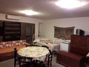 Interior - Andros Holiday Home  Ormos Korthion (Ormos Korthiou)