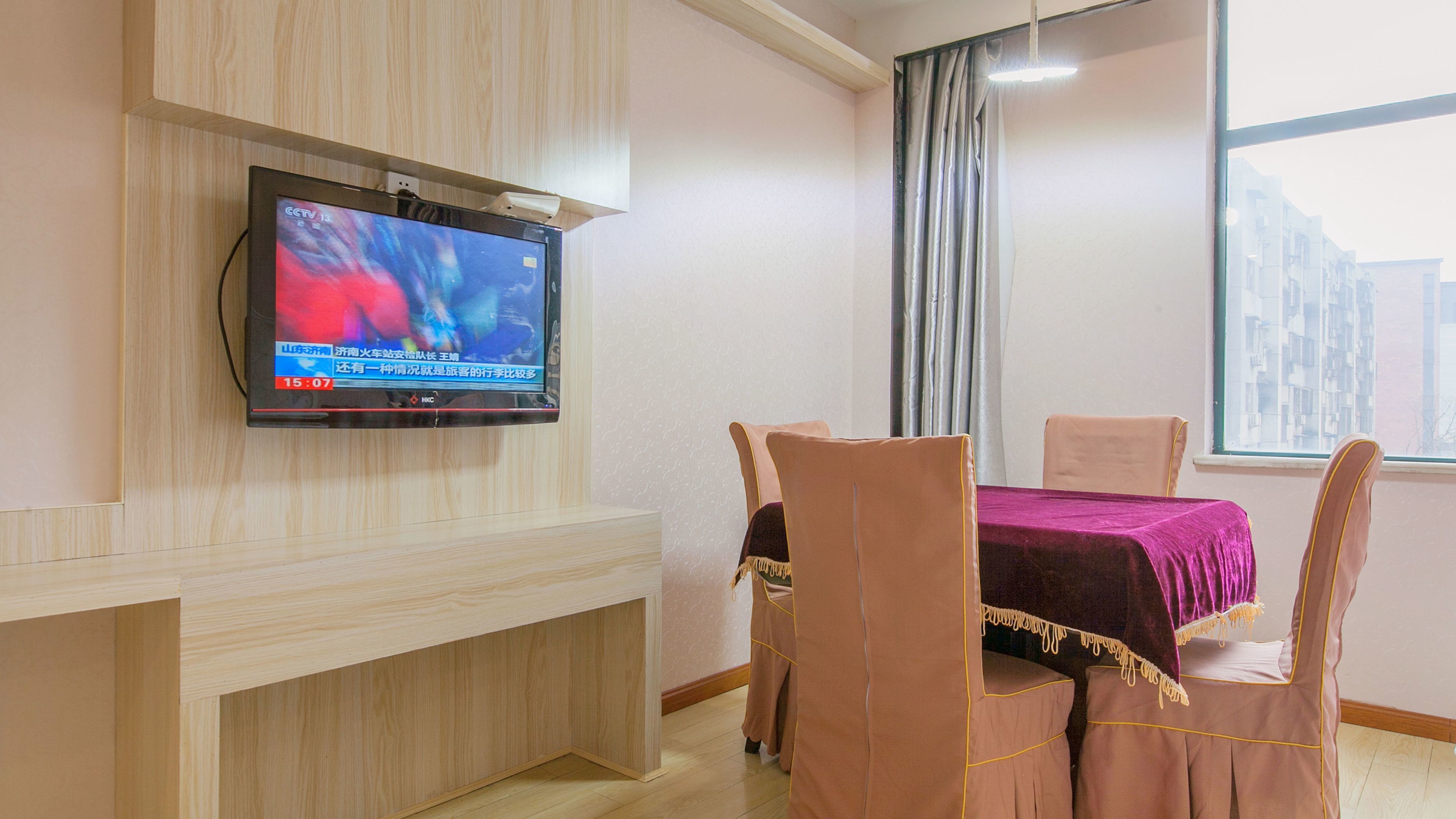 Signature Twin Room ( Mainland Chinese Citizen Only) | Blackout drapes, free WiFi, bed sheets