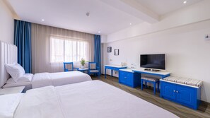 Chambre Familiale, non-fumeurs | Rideaux occultants, Wi-Fi gratuit, draps fournis