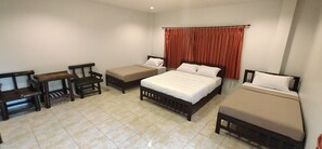 In-room safe, free WiFi, bed sheets
