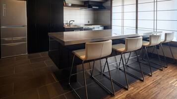 Premium Apartment | Private kitchen | Fridge, electric kettle