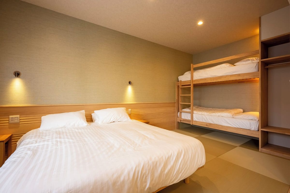1 bedroom, free WiFi, bed sheets