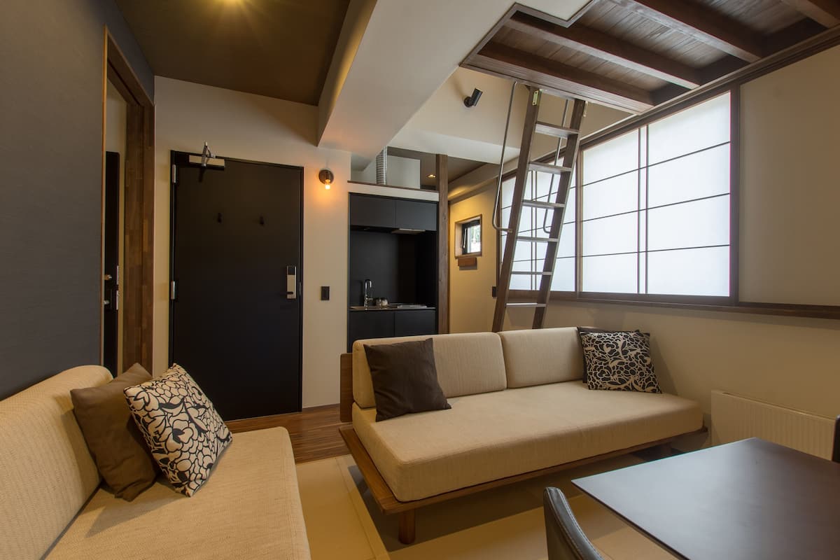 Comfort Suite (Tanuki, Studio, L3) | Ruang tamu | TV skrin rata, lantai dipanaskan