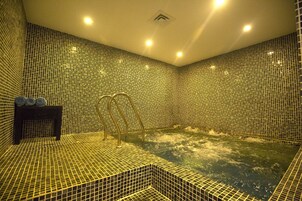 Steam room