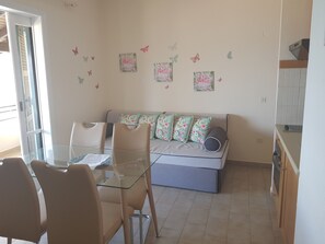 Apartment | Living room