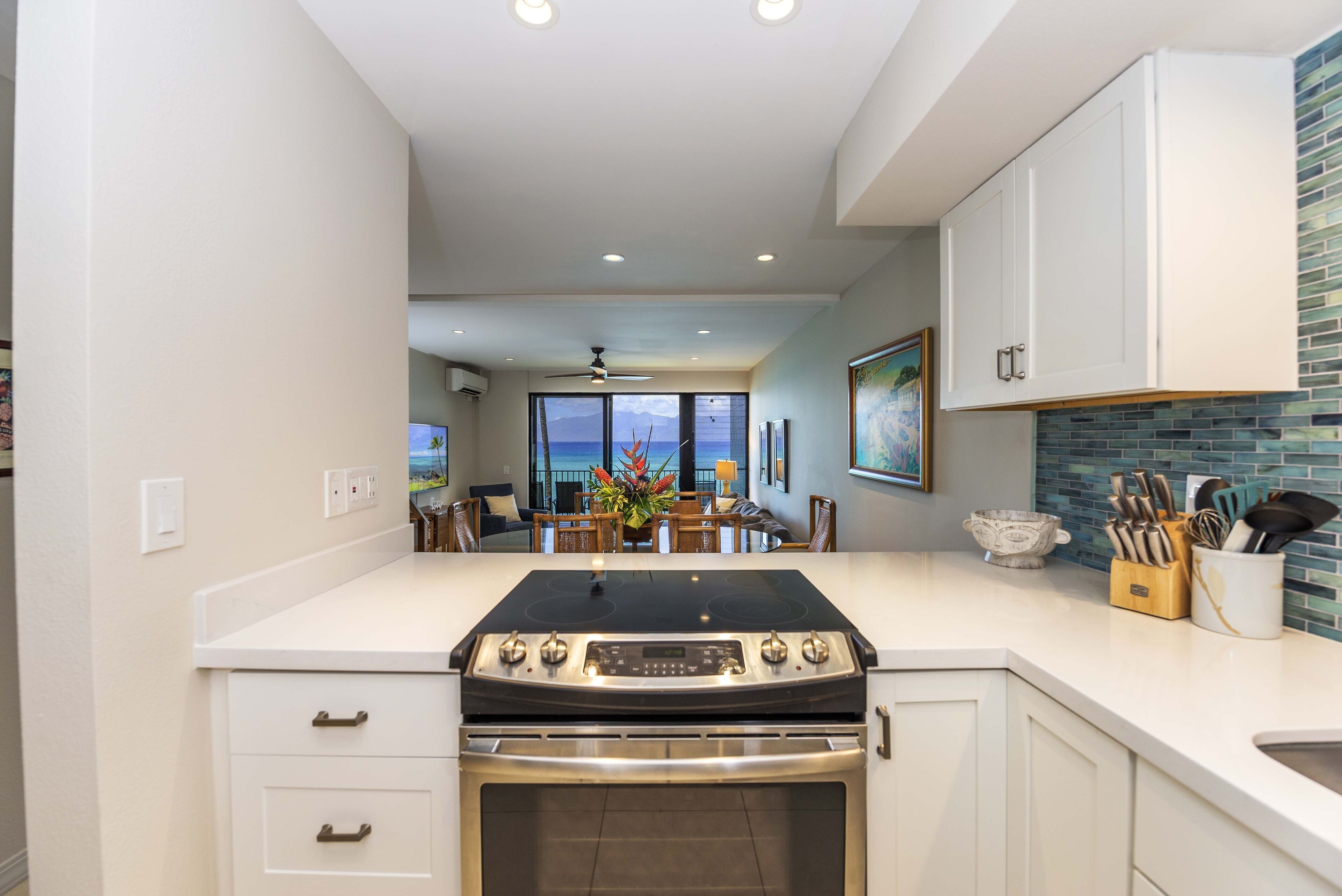Condo, 3 quartos | Cozinha privada | Geladeira, micro-ondas, fogão, lava-louças