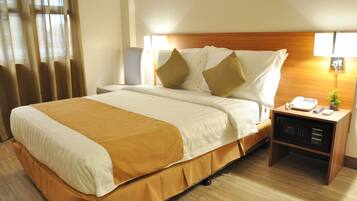 Economy dubbelrum | 1 sovrum, värdeförvaringsskåp på rummet och skrivbord