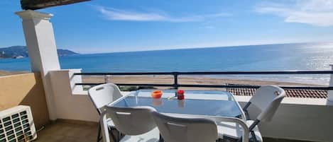 Apartment | Terrace/patio