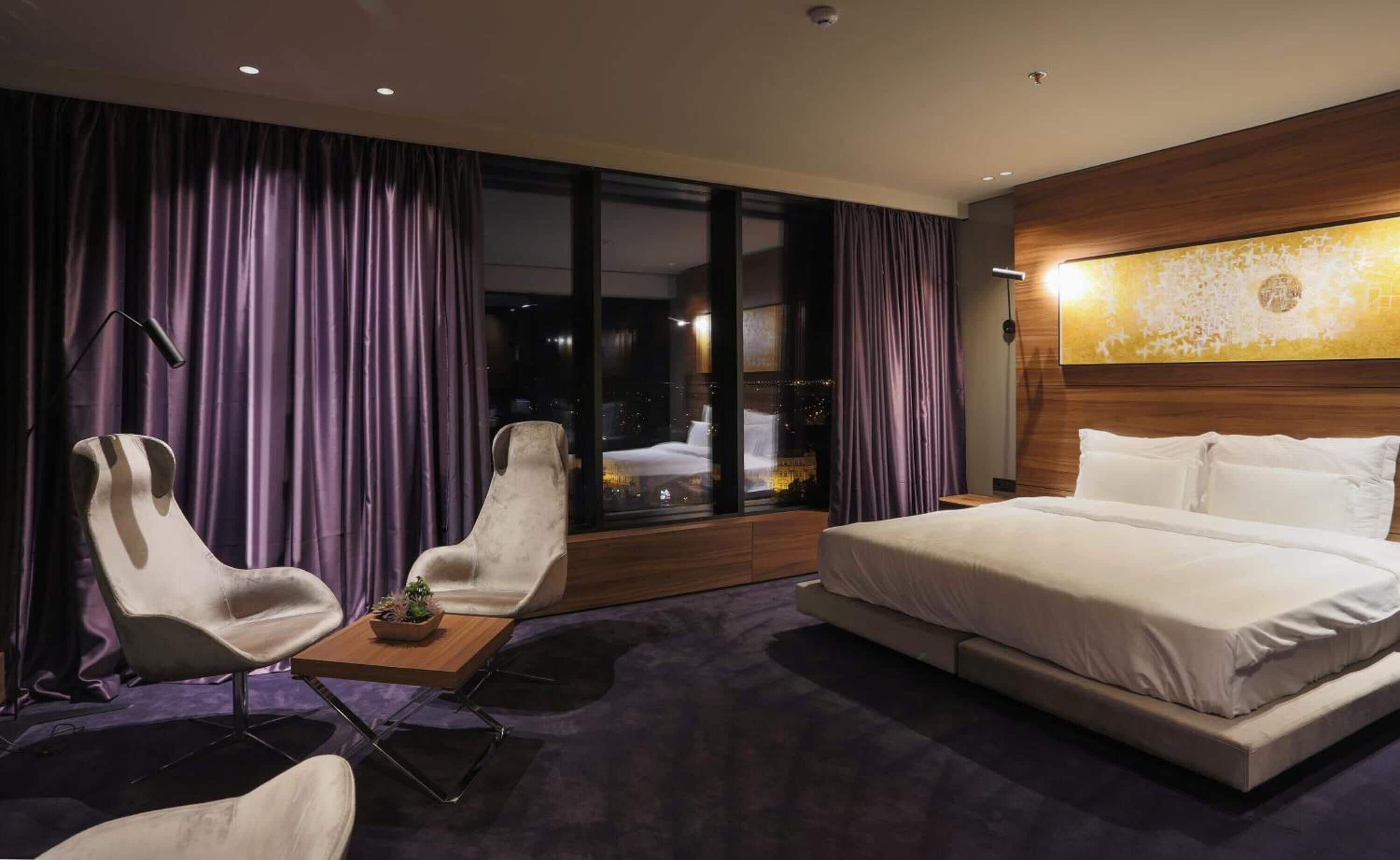 1 bedroom, minibar, in-room safe, desk