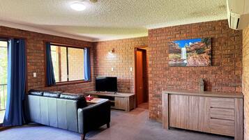 Leski Apartment No.7 | Living area | LED TV