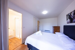 Leski House | Laptop workspace, free WiFi, bed sheets - Leski Club (Jindabyne)