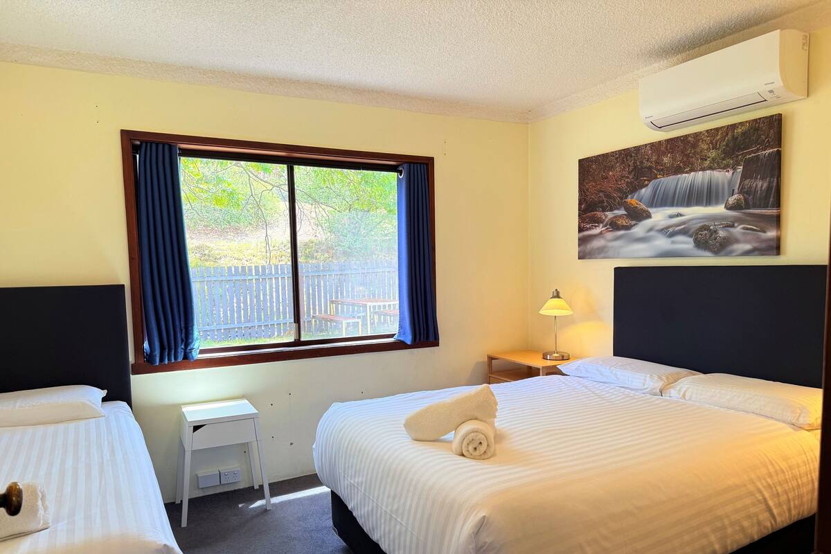 Leski Apartment No.6 | Laptop workspace, free WiFi, bed sheets