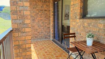 Leski Apartment No.6 | Terrace/patio