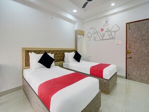 Double or Twin Room | Free WiFi - Collection O 30073 Near Sarjapur Road (Bengaluru)
