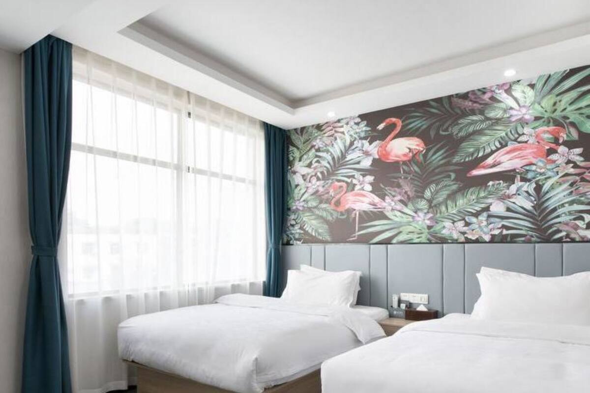 Deluxe Twin Room (Mainland Chinese Citizen Only) | Free WiFi, bed sheets