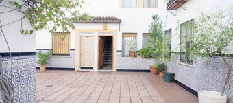 Los patios El Carmen