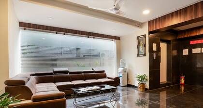 OYO 28637 Gokul Grand