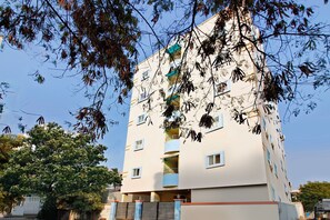 Exterior - OYO 30151 Golden Hive (Hyderabad)