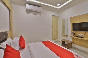 WiFi (free), bed sheets - OYO 35508 Dev Palace (Ahmedabad)