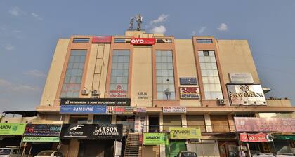 OYO 35508 Dev Palace