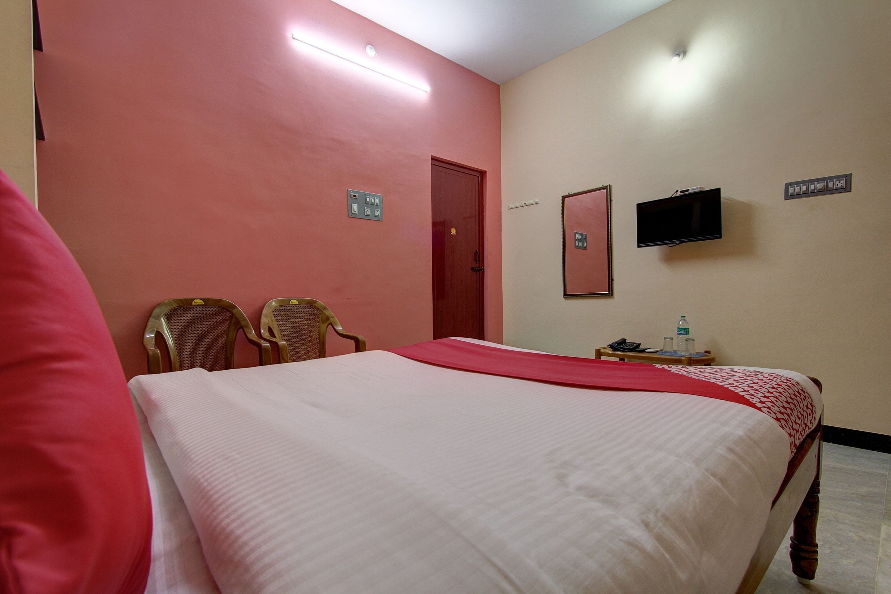 double or twin room | free wifi, bed sheets