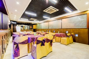 Restaurant - OYO 39725 Hotel Regent Continental (New Delhi)