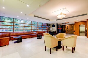 Lobby - OYO 39725 Hotel Regent Continental (New Delhi)