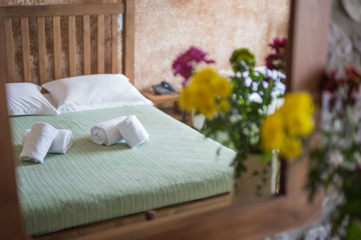 Tweepersoonskamer | Een kluis op de kamer, geluiddichte muren, gratis babybedden