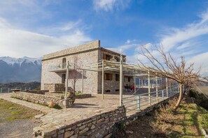 Property grounds - Faris Hotel (Sparta)