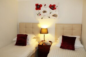 Twin Room with Sofa Bed | Individually decorated, individually furnished, desk, iron/ironing board