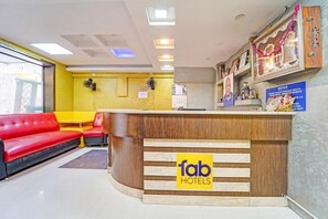 Lobby - OYO Flagship 36422 Hotel Maruthi (Coimbatore)