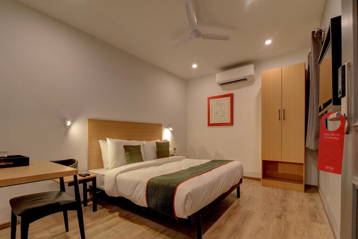 Double or Twin Room | Free WiFi