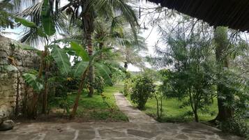 Khuôn viên nơi lưu trú