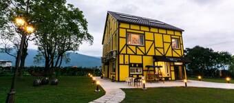 Elizabeth Bed And Breakfast