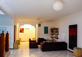 Sala de estar en el lobby
