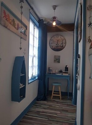Chambre Double (Marine) | Coin séjour