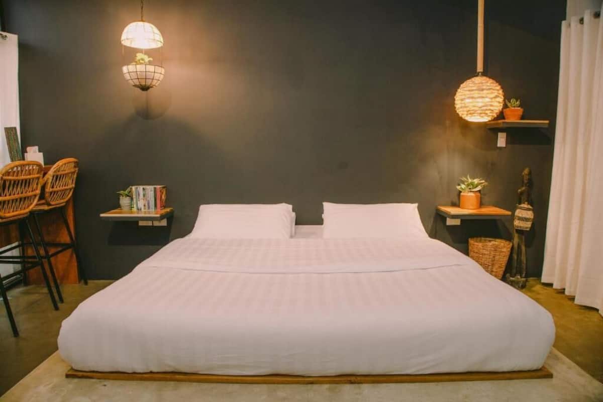 King Room with Garden View