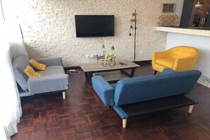 Standard Apartment | Living room