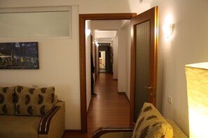 Apartment, 2 Bedrooms | In-room safe, blackout curtains, soundproofing, free WiFi - Vila Ana (Bucharest)