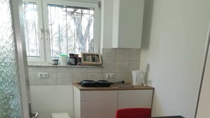 Shared kitchen - Haupt 3 - Hostel (Eningen)