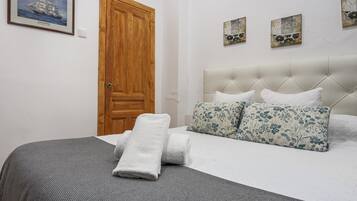 1 chambre, fer et planche Ă repasser, accĂšs Internet, draps fournis